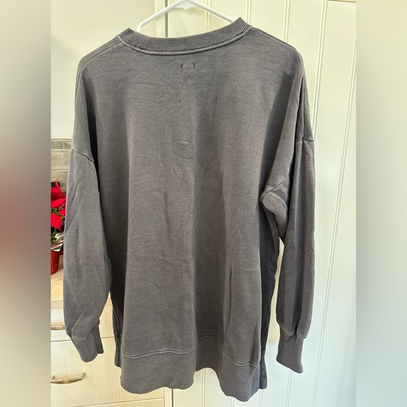 Aerie Oversized Grey Sweatshirt - Picture 2 of 5